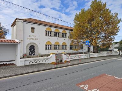  Escola B&aacute;sica e Jardim de Inf&acirc;ncia de Corti&ccedil;adas de Lavre